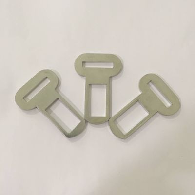 Anpassung von Aluminiumlegierungsblechen Metallstempelteile Biegen schwarze Oberflächenbehandlung Blechmetallherstellung