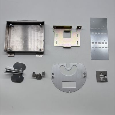 Großhandel OEM Custom Aluminium Edelstahlblech Metallverarbeitung mit Laserschneiden Stempel Biegen Service